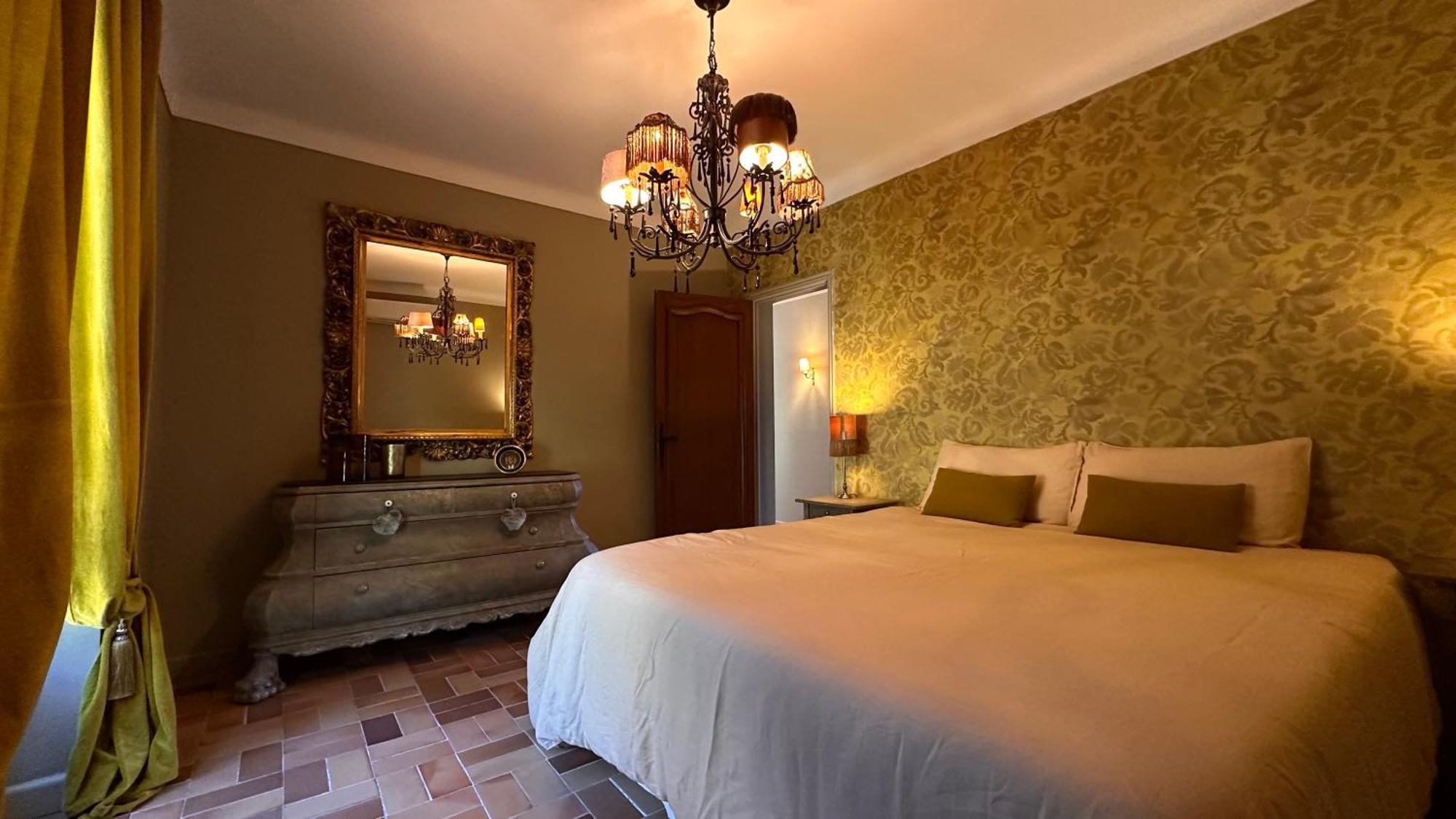 Bastide Aina Et Piscine Homestay