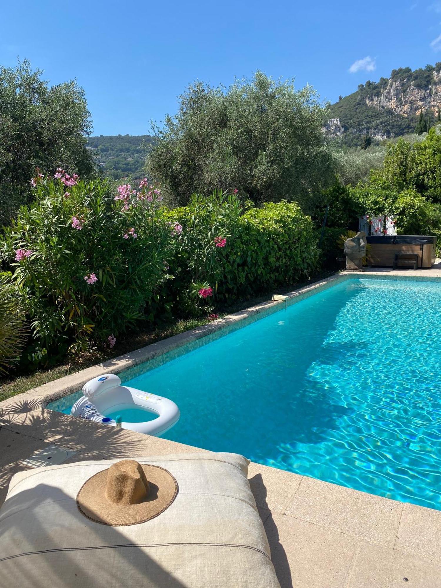 Bastide Aina Et Piscine Grasse